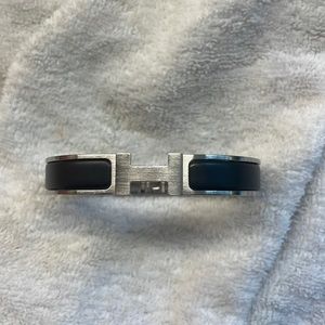 Men’s Hermes Clic HH bracelet Noir Mat T6.